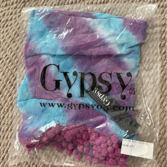 NWT Gypsy 05 Tie Dye Pom Pom Edges Scarf/Sarong - Picture 7 of 8